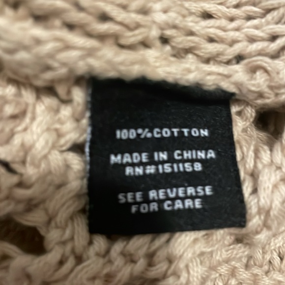 2/$15 3/$20🌹 525 America open crochet sweater - Picture 10 of 12